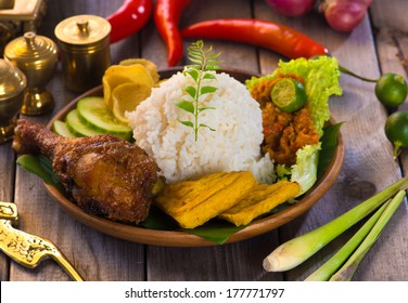 Terkeren 29+ Gambar Ayam Penyet Hd - Sugriwa Gambar