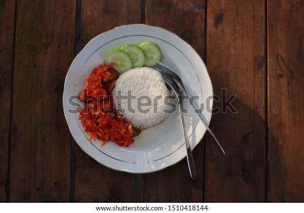 Nasi Ayam Sambal Merah White Rice Stock Photo Edit Now 1510418144