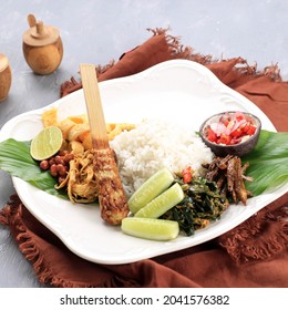 Nasi Urap Images Stock Photos Vectors Shutterstock