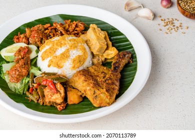 Nasi Padang Chicken Rendang Indonesian Food Stock Photo 2070113789 ...