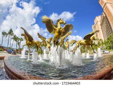 NASSAU, BAHAMAS - FEBRUARY 2012: Fountain Of The Atlantis Paradise Island Resort. The Cost Of The Resort Is $800 Million To Bring To Life The Myth And Legend Of The Lost City Of Atlantis .