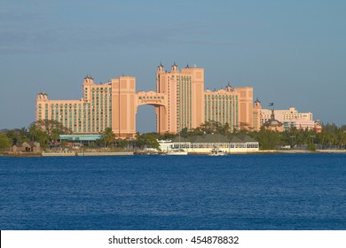 1,668 Atlantis paradise island Images, Stock Photos & Vectors ...