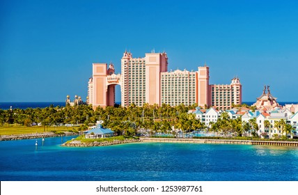 NASSAU, BAHAMAS - March 9. 2016: The Atlantis Paradise Island Resort, Located In The Bahamas . The Resort Cost 800 Million To Bring To Life The Myth And Legend Of The Lost City Of Atlantis.