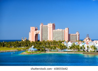 NASSAU, BAHAMAS - March 9. 2016: The Atlantis Paradise Island Resort, Located In The Bahamas . The Resort Cost $800 Million To Bring To Life The Myth And Legend Of The Lost City Of Atlantis.