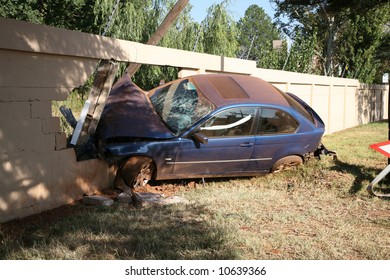 Nasty Car Crash With Brick Wall