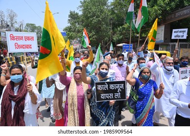 Nation Wide Protest Against The Farmer Law. Sanyukat Kissan Morcha Blocked The Road Infront Of BJP MLA's Office And Protest Against The Farms Bill And Burn Copies. Gurgaon, Haryana, India. 05-06-2021.