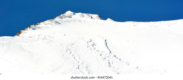 NATIONAL PARK, NZL - JULY 12 2016:Avalanche Control Personal Conducting Risk Assessment Of Potential Avalanche On Mount Ruapehu The Highest Mountain In The North Island Of New Zealand.