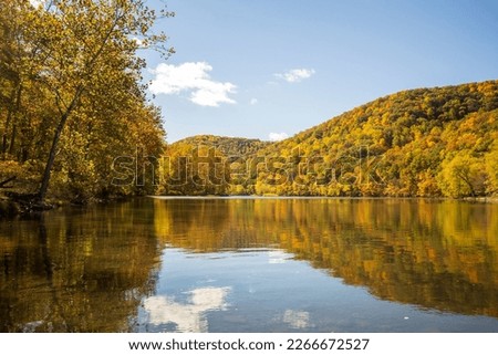 National Wild Scenic Allegheny River fall foliage Warren, Pennsylvania, USA