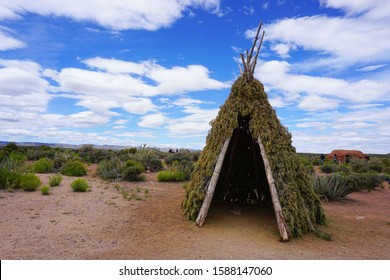 Native American House Of Hualapai Tribe In Grand Canyon