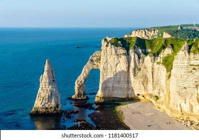 Falaise D Etretat Images Stock Photos Vectors Shutterstock