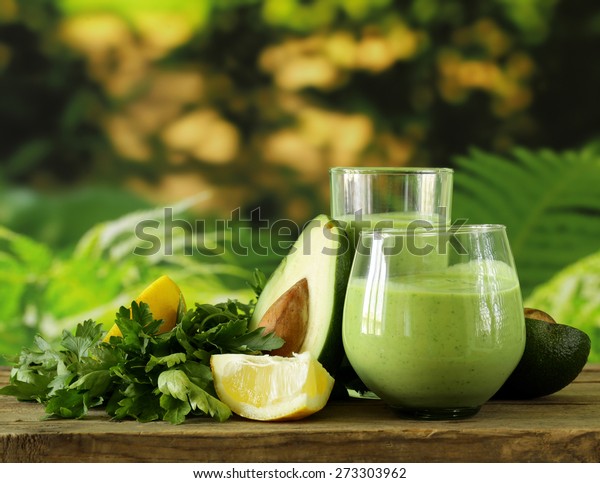 natural\
drink smoothie with avocado, herbs and\
yogurt