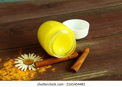 Natural Herbal Yellow Cream Salve Balm Made With Herb,beeswax,sheabutter,coconut Oil,petroleum Jelly