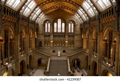  Natural History Museum In London