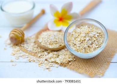 Download Oats Honey Face Mask Images Stock Photos Vectors Shutterstock PSD Mockup Templates