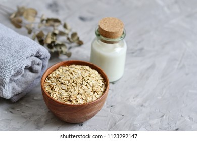 Download Oatmeal Face Mask Images Stock Photos Vectors Shutterstock Yellowimages Mockups