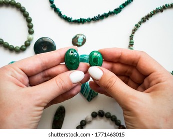 Natural Malachite Stone In Women Hand