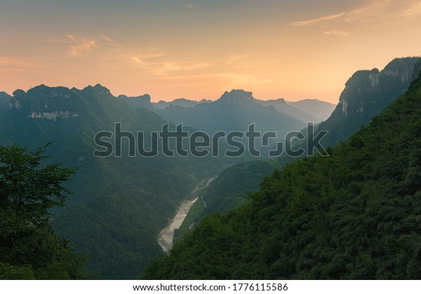 The natural scenery of Guilin, China, the\
beautiful rural natural\
landscape.