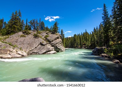 Natural View Of Kananaskis River