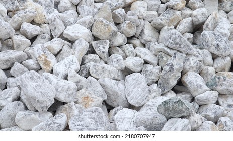 Natural White Gray Gypsum Stones In Gypsum Mining Industry