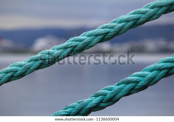 nautical ropes\
closeup