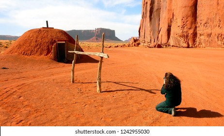 Navajo Land, Monument Valley, Navajo Tribal Park, Arizona, Utah, USA, Hogan, Photographer, April 17, 2009
