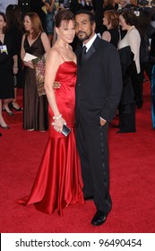 NAVEEN ANDREWS & BARBARA HERSHEY At The 63rd Annual Golden Globe Awards At The Beverly Hilton Hotel. January 16, 2006  Beverly Hills, CA  2006 Paul Smith / Featureflash