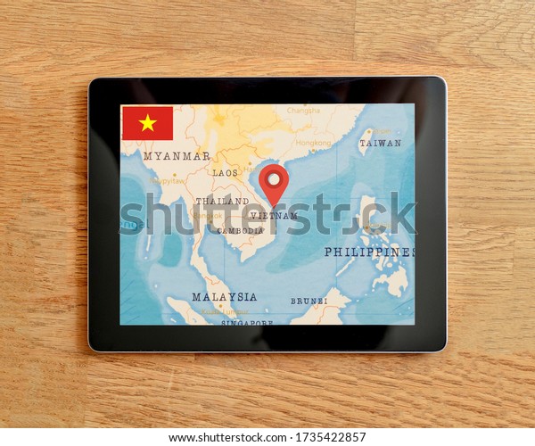 The\
Navigation Map of Vietnam displayed on a tablet\
PC