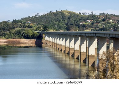 Nazare Paulista SP - Brazil - November 2, 2014 - Atibainha dam during a great period of drought, low water level