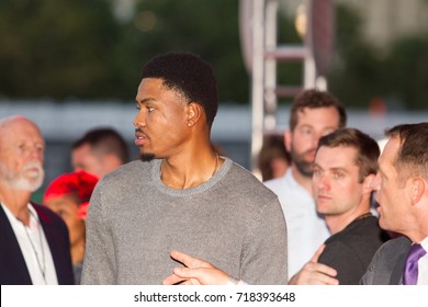 NBA Kent Bazemore Arrives At The Atlanta Celebrates The 3rd Annual THE TOUR CHAMPIONSHIP On Sept. 18th, 2017 At The  College Football Hall Of Fame In Atlanta Georgia - USA