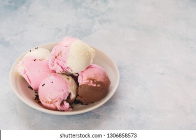 Neapolitan Ice Cream の画像 写真素材 ベクター画像 Shutterstock