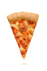 Неаполитанская пицца Margherita изолирована на белом фоне. Один срез, вид сверху.