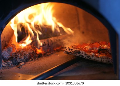 Neapolitan Pizza In A Wood Stove
