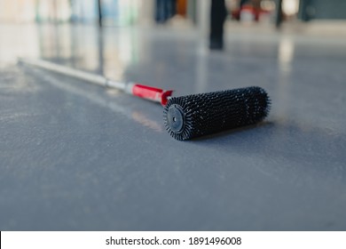 Needle Roller For Bubbles In The Epoxy Floor