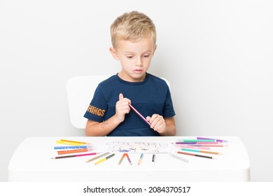 2,370 Child playing with metal work Images, Stock Photos & Vectors ...