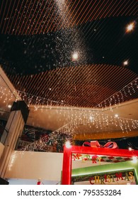 Negeri Sembilan, Malaysia - December 24, 2017: Fake Snow Coming From The Machine At Mesa Mall, Nilai. 