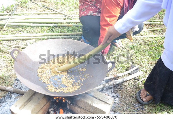 Negeri Sembilan, Malaysia - May, 2017:traditional\
Malay food demonstration \