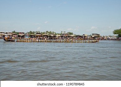 Nehru Trophy Snake Boat (Chundan Vallam) Race At Alappuzha In Kerala, India Held On August 12, 2007.  The Event Takes Place On The Second Saturday Of August Every Year In Punnamada Bckwaters. 