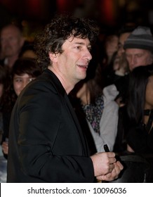 Neil Gaiman At The European Premiere Of 'Beowulf' At The Vue Cinema On November 11, 2007, London, England.