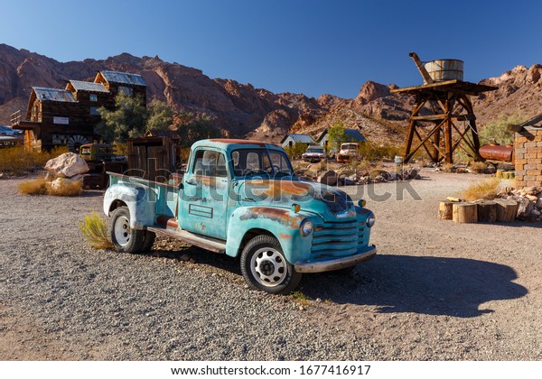 Nelson Ghost Town, Nevada, USA - 4 October,\
2019: rusty abandoned old classic cars in Nelson Ghost Town, Nelson\
Cutoff Rd, Searchlight, Nevada,\
USA
