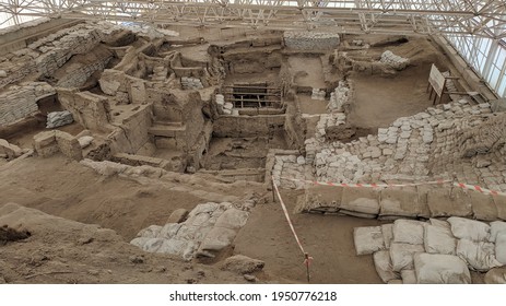 Çatalhöyük Is Neolithic And Chalcolithic Proto-city Settlement From Turkey. 