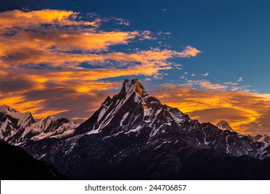 Nepal Machhapuchhre In The Sunset