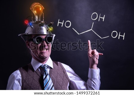 Nerd presenting handdrawn chemical formula of formic Glycerol molecule