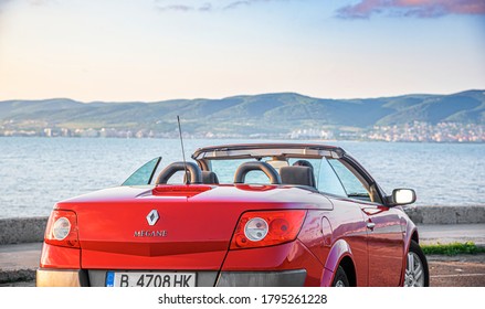 Renault Cabriolet Images Stock Photos Vectors Shutterstock