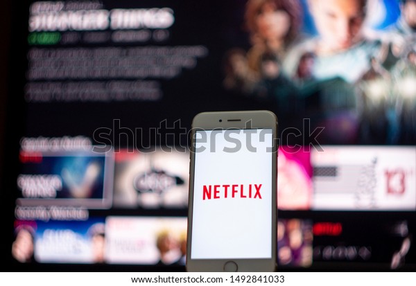 Netflix Logo streaming tv on Phone Bangkok, Thailand\
10 August 2019