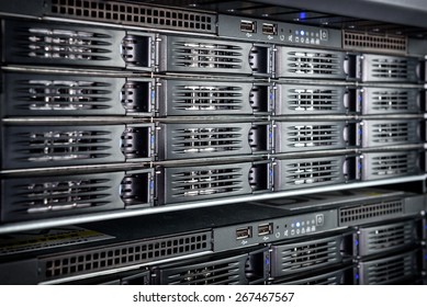 Network Attached Storage (NAS)