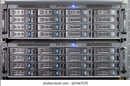 Network Attached Storage (NAS)