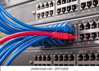 189,217 Data cable Images, Stock Photos & Vectors | Shutterstock