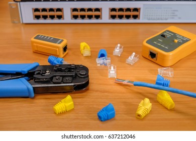 Network tool and Network device on table