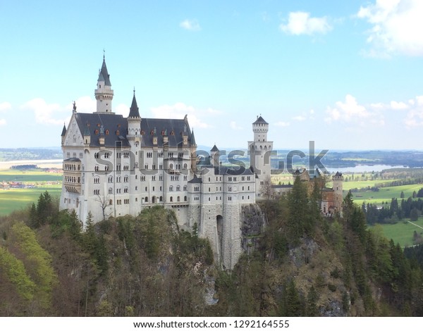 Neuschwanstein Castle Side View Stock Photo 1292164555 | Shutterstock