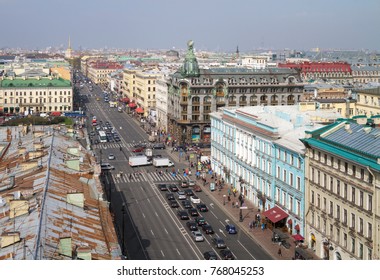 Nevsky Prospekt In Saint-Petersburg